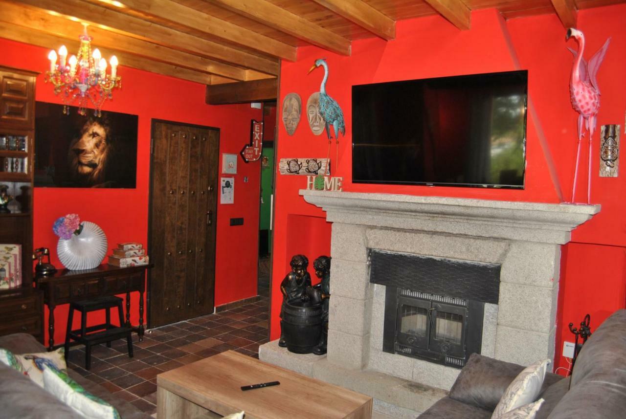 Complejo Casas Rurales Mansiones Y Villas Deluxe Collado Mediano Bagian luar foto