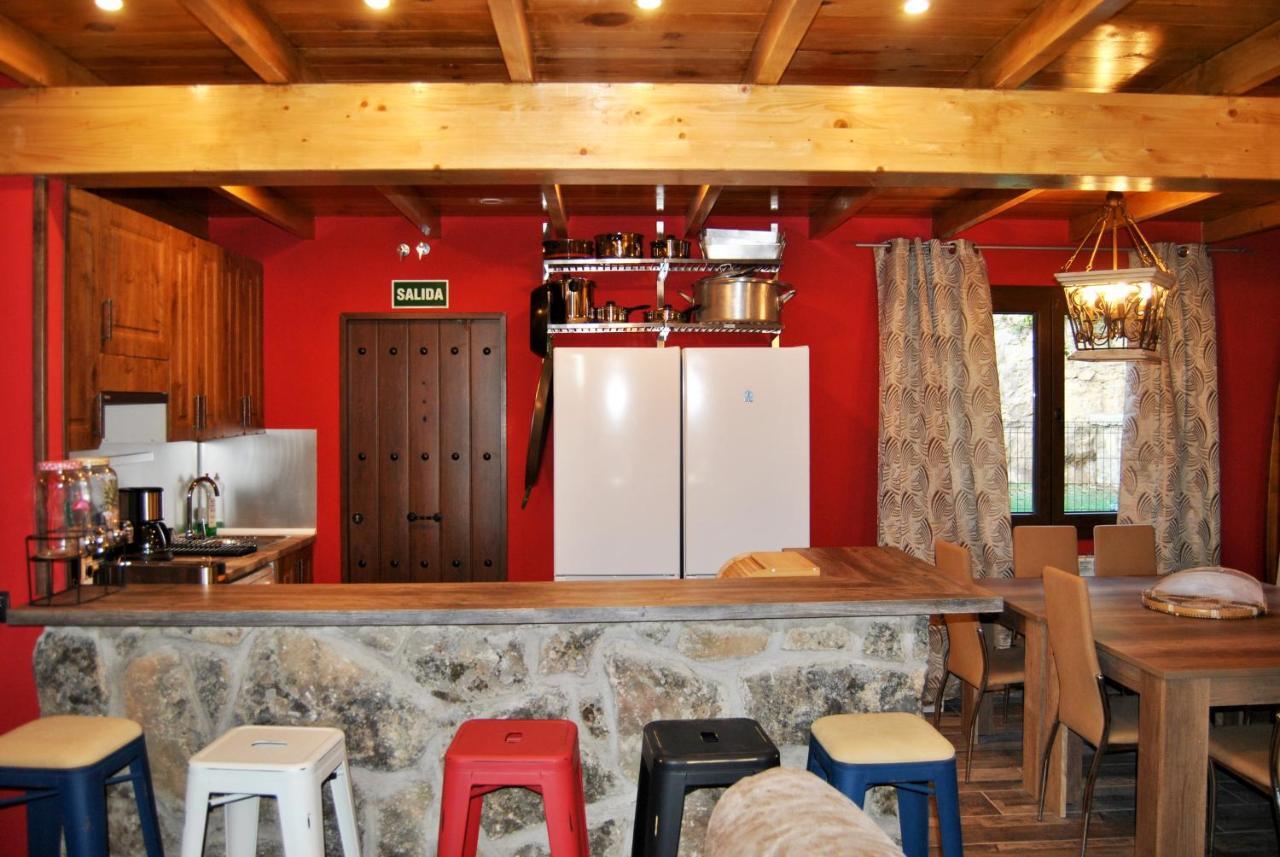 Complejo Casas Rurales Mansiones Y Villas Deluxe Collado Mediano Bagian luar foto
