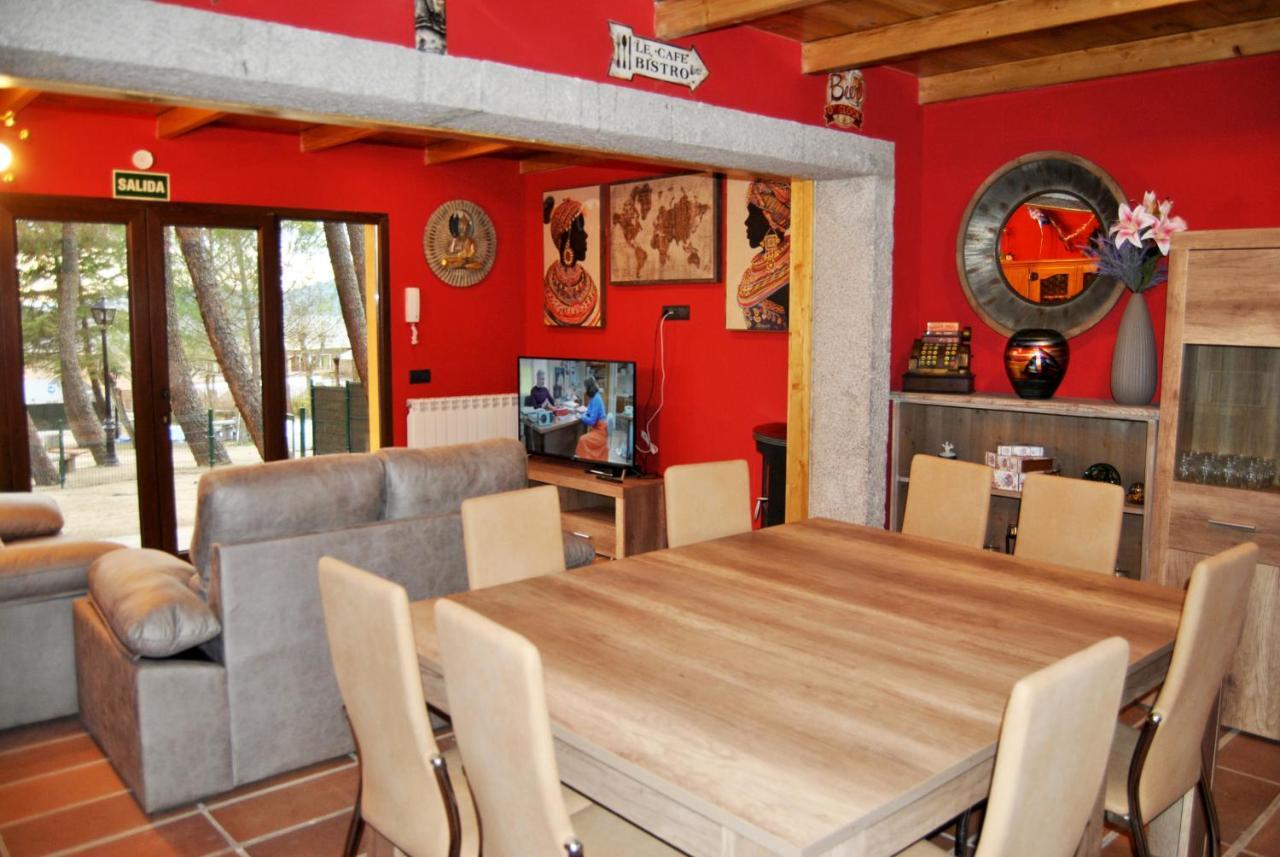 Complejo Casas Rurales Mansiones Y Villas Deluxe Collado Mediano Bagian luar foto