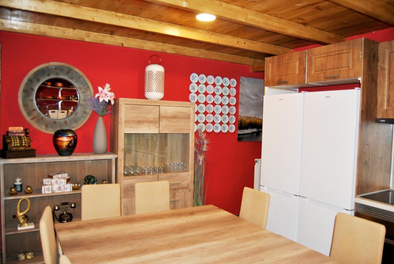 Complejo Casas Rurales Mansiones Y Villas Deluxe Collado Mediano Bagian luar foto