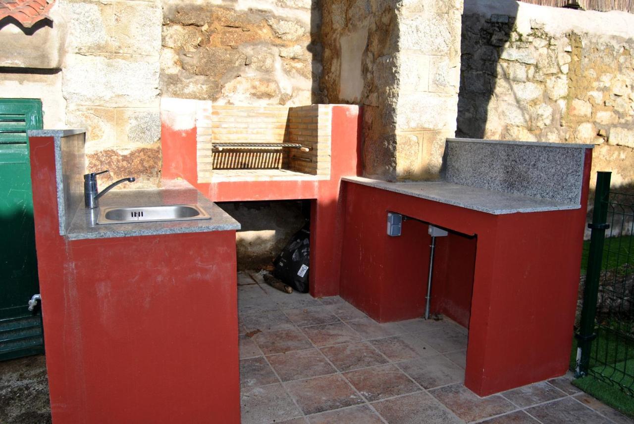 Complejo Casas Rurales Mansiones Y Villas Deluxe Collado Mediano Bagian luar foto