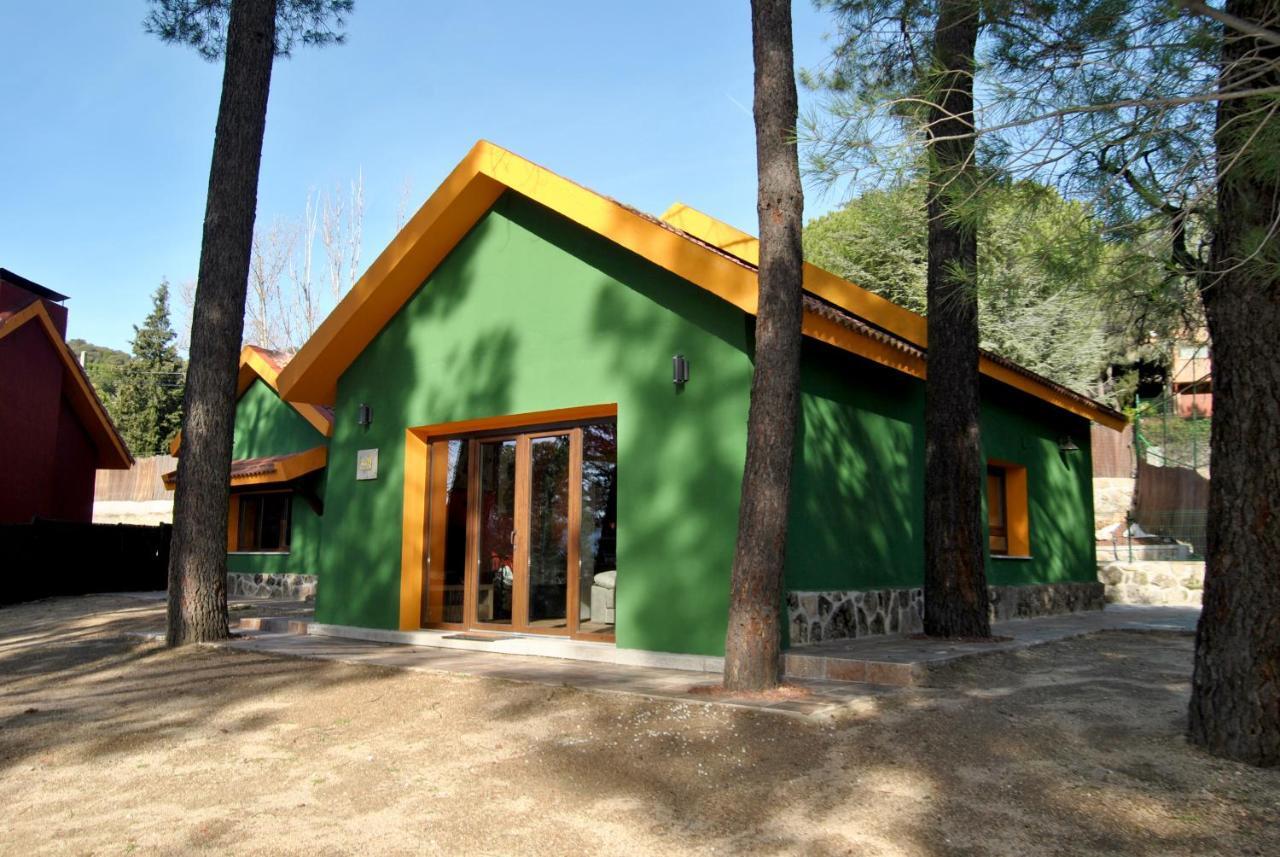 Complejo Casas Rurales Mansiones Y Villas Deluxe Collado Mediano Bagian luar foto