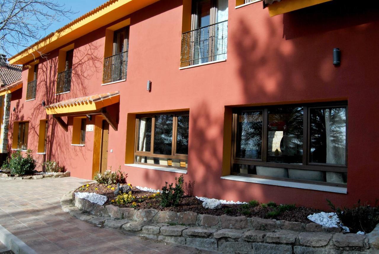 Complejo Casas Rurales Mansiones Y Villas Deluxe Collado Mediano Bagian luar foto