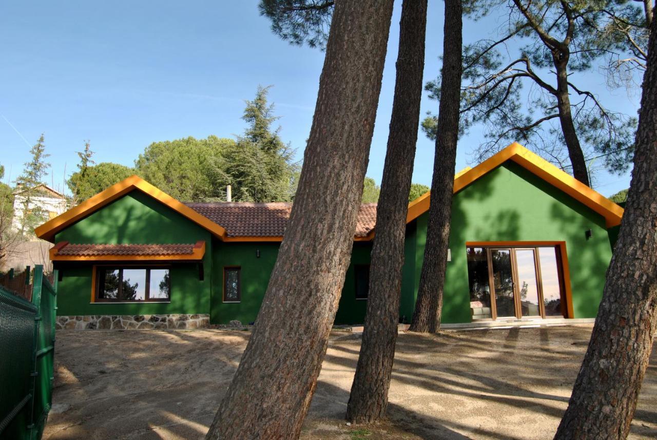 Complejo Casas Rurales Mansiones Y Villas Deluxe Collado Mediano Bagian luar foto
