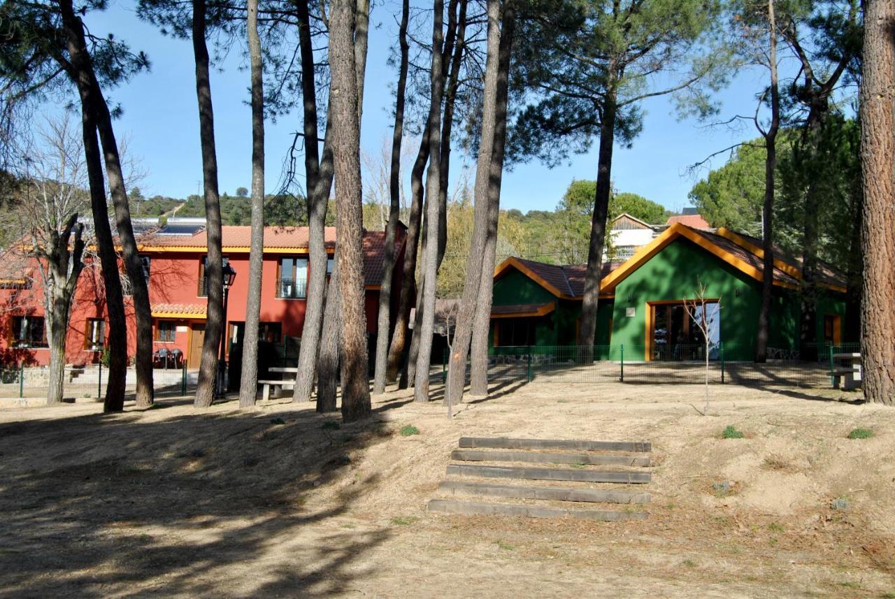 Complejo Casas Rurales Mansiones Y Villas Deluxe Collado Mediano Bagian luar foto