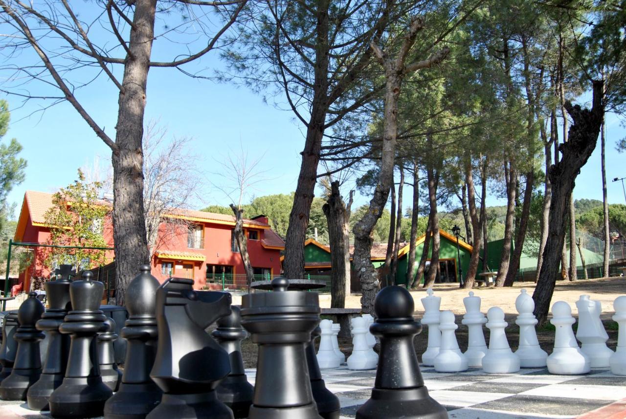 Complejo Casas Rurales Mansiones Y Villas Deluxe Collado Mediano Bagian luar foto