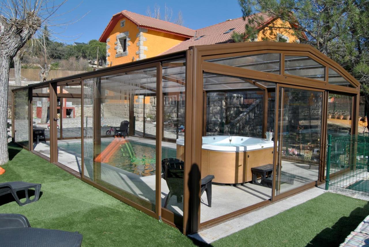 Complejo Casas Rurales Mansiones Y Villas Deluxe Collado Mediano Bagian luar foto