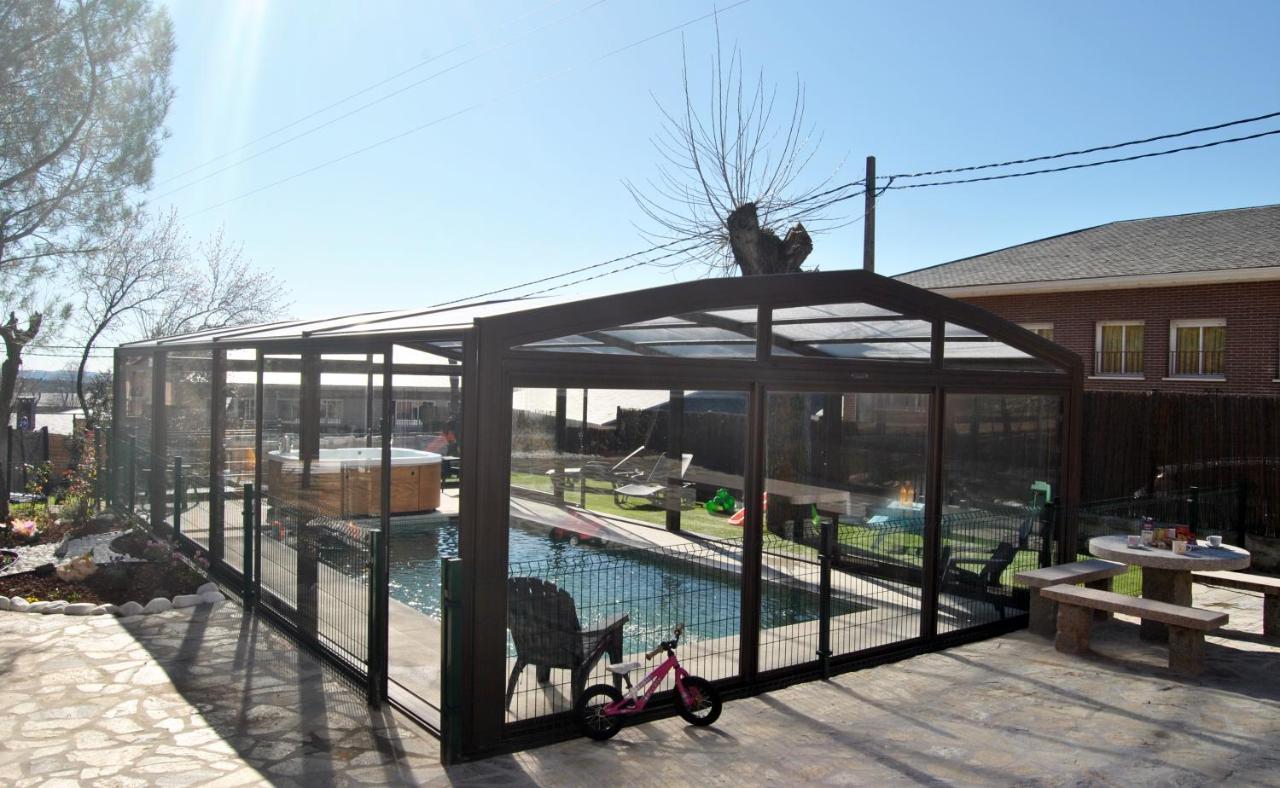 Complejo Casas Rurales Mansiones Y Villas Deluxe Collado Mediano Bagian luar foto
