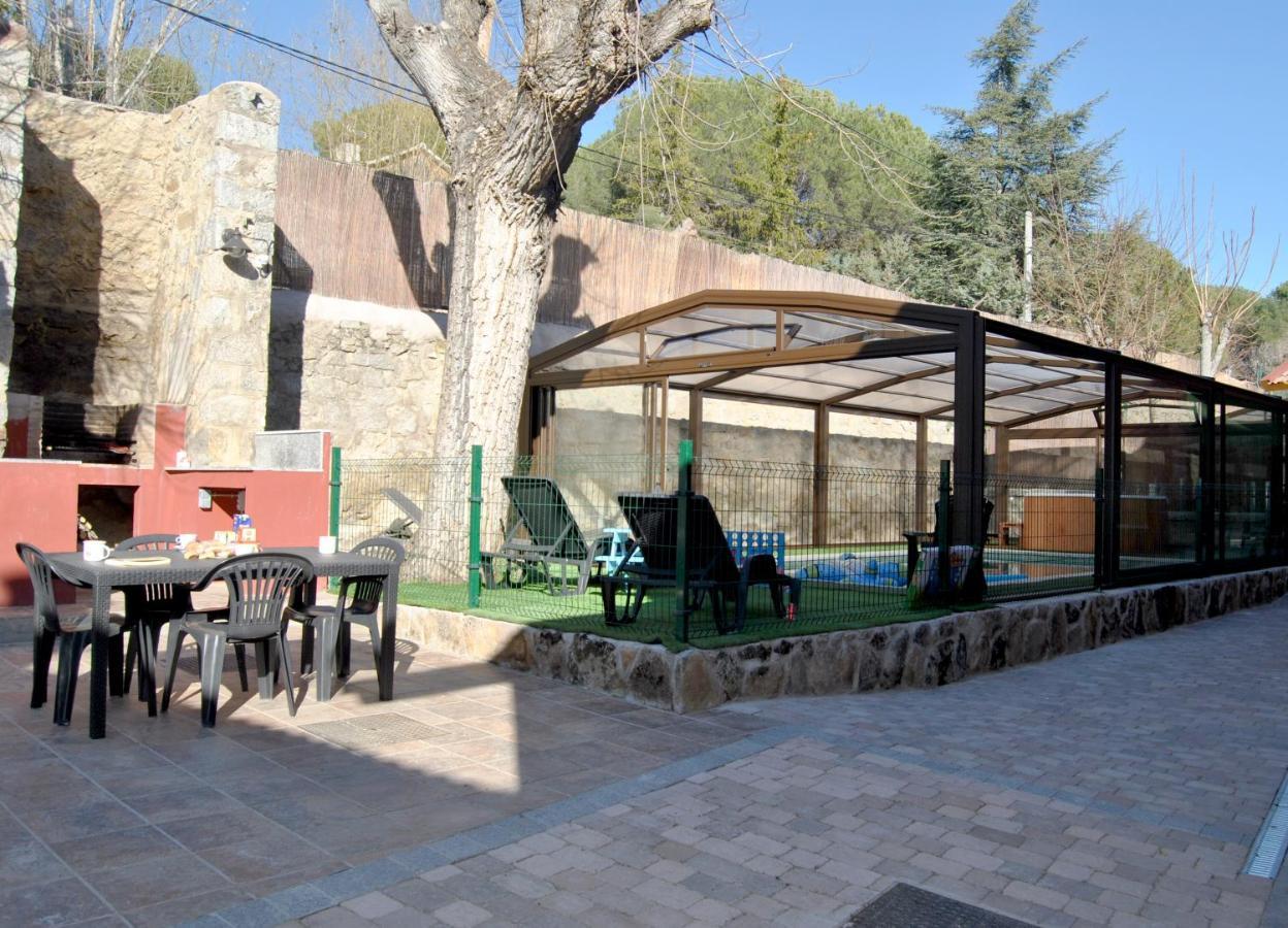 Complejo Casas Rurales Mansiones Y Villas Deluxe Collado Mediano Bagian luar foto